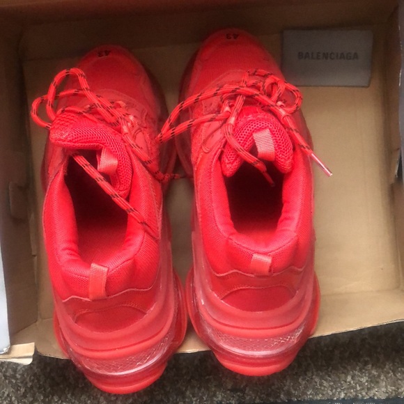 Designer Shoes - Picture 2 of 7